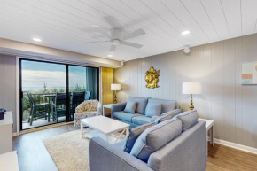81 Beach Hill 209